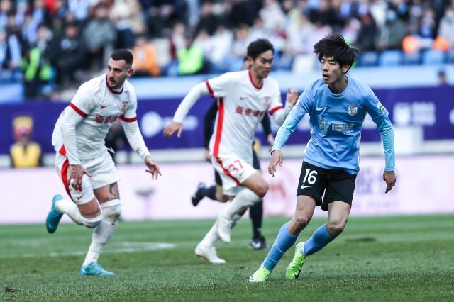 【中超】朱鹏宇首球马莱莱破门 英博2比0战胜亚泰